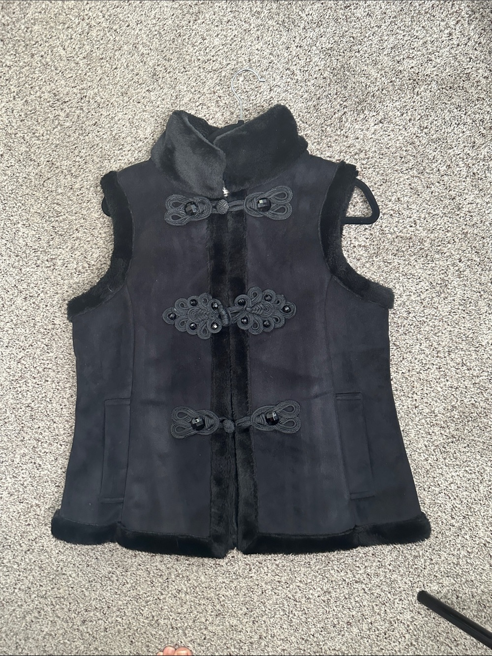 Cold water Greek Classic Black Faux-Shearling Vest size 10 - Picture 9 of 10